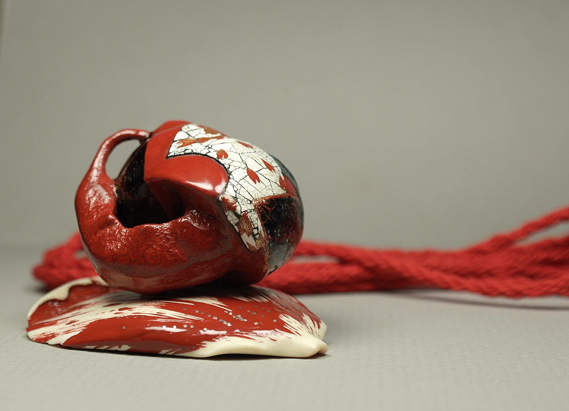 Red snail with fans 001